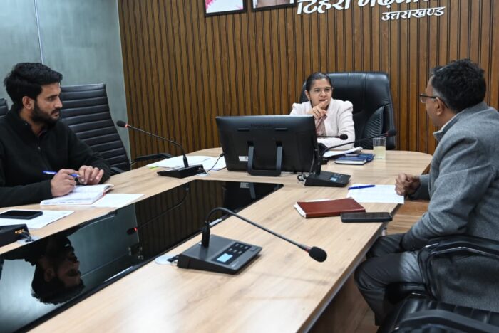 जिलाधिकारी नितिका खण्डेलवाल की अध्यक्षता में जिला गंगा समिति की बैठक सम्पन्न