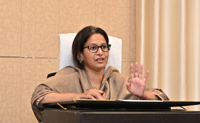 एलपीजी गैस सिलेंडर की समस्या के समाधान के लिए पीएनजी गैस कनेक्शन लेने की सभी होटल एसोसिएशन एवं धर्मशालाओं से की गई अपील