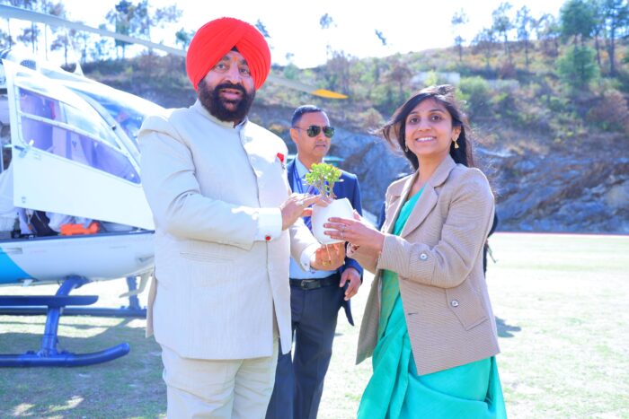 राज्यपाल लेफ्टिनेंट जनरल गुरमीत सिंह (से.नि.) जनपद मुख्यालय पौड़ी पहुंचे