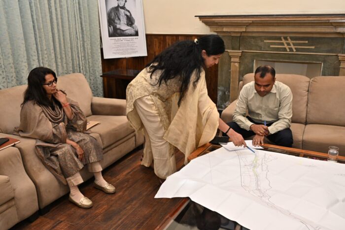 हरिद्वार नगर क्षेत्र में सीवरेज कार्य हेतु चल रहे निर्माण कार्यों को चार धाम यात्रा शुरू होने से पूर्व कार्य पूर्ण करने के जिलाधिकारी ने दिए निर्देश