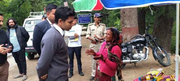 जिलाधिकारी अंशुल सिंह ने बीते शनिवार को जागेश्वर क्षेत्र का स्थलीय निरीक्षण किया