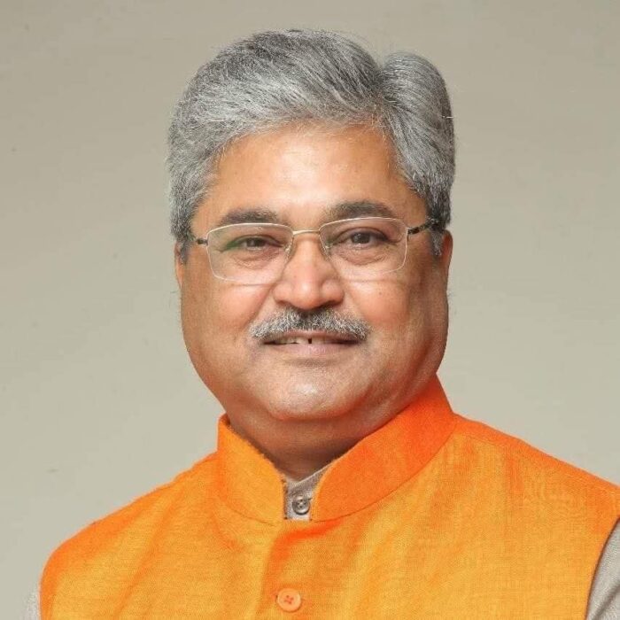 भाजपा के राष्ट्रीय महामंत्री संगठन की उत्तराखंड से विदाई के बाद अजय सिंह का प्रमोशन कर उन्हें बड़े राज्य राजस्थान की जिम्मेदारी दी गई है ।
