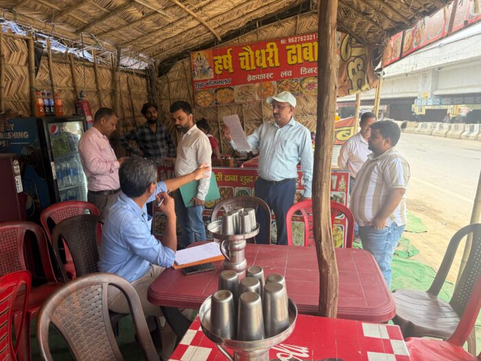 खाद्य पदार्थों में किसी प्रकार की मिलावट न हो इसके लिए जिलाधिकारी मयूर दीक्षित के निर्देशन खाद्य सुरक्षा विभाग द्वारा निरंतर की जा रही है छापेमारी की कार्यवाही