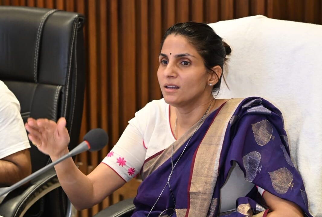 मेलाधिकारी ने एनएच के कार्यों की समीक्षा कर काम की गति बढ़ाने के दिए निर्देश