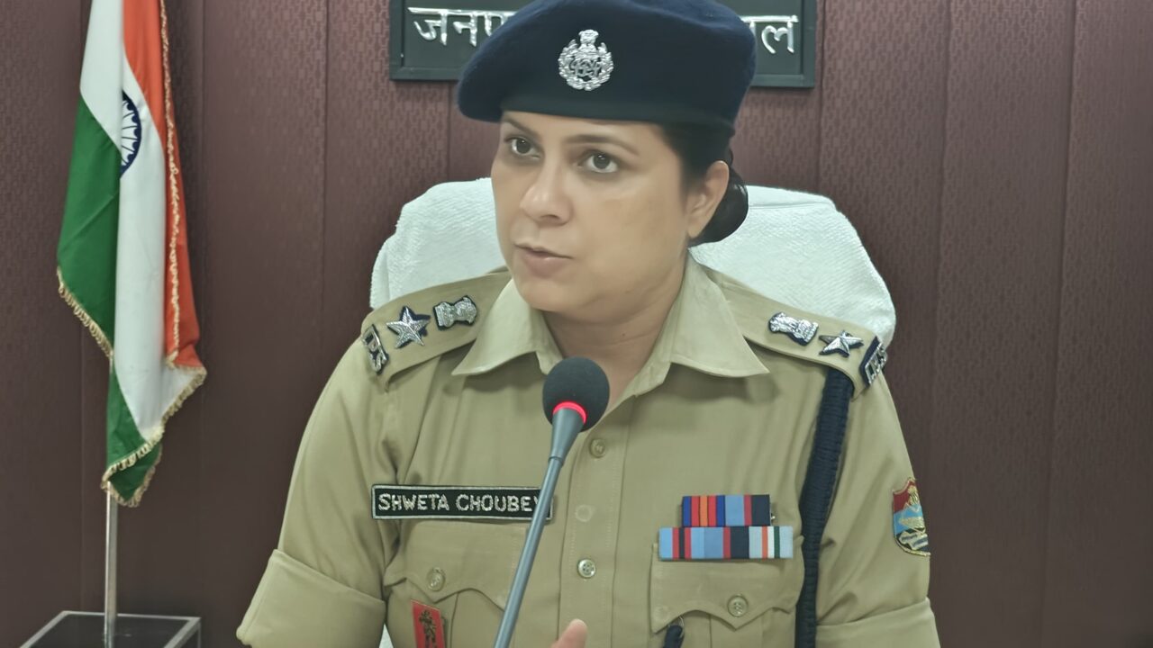 एसएसपी श्रीमती श्वेता चौबे की पहल: महिला एवं बाल सुरक्षा को और अधिक सुदृढ़ बनाने हेतु जनपद में ‘टीम गौरा’ का गठन