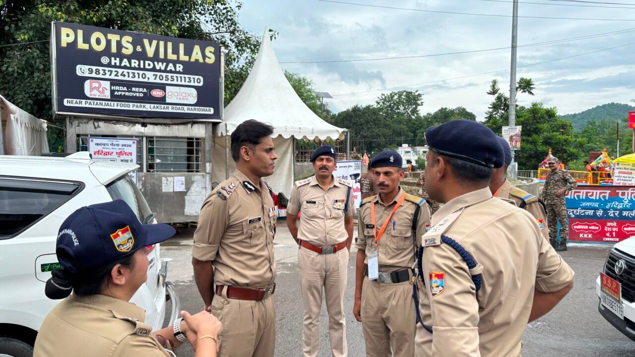 कांवड़ यात्रा की व्यवस्थाओं का जायजा लेने हरिद्वार पहुंचे एडीजी लॉ एंड आर्डर