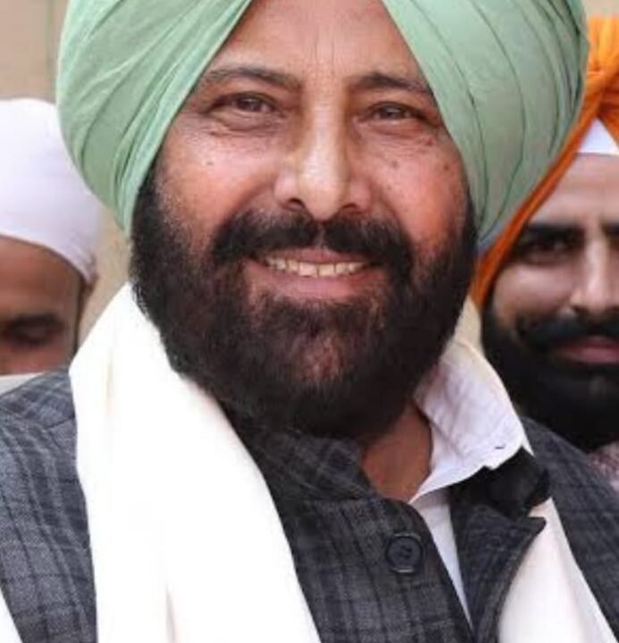 पंजाब बीजेपी में घमासान भाजपा प्रदेश अध्यक्ष केवल सिंह ढिल्लों को लेकर पुराने भाजपायों में नाराजगी चार दर्जन से अधिक वरिष्ठ भाजपाईयों ने दिया स्तीफा