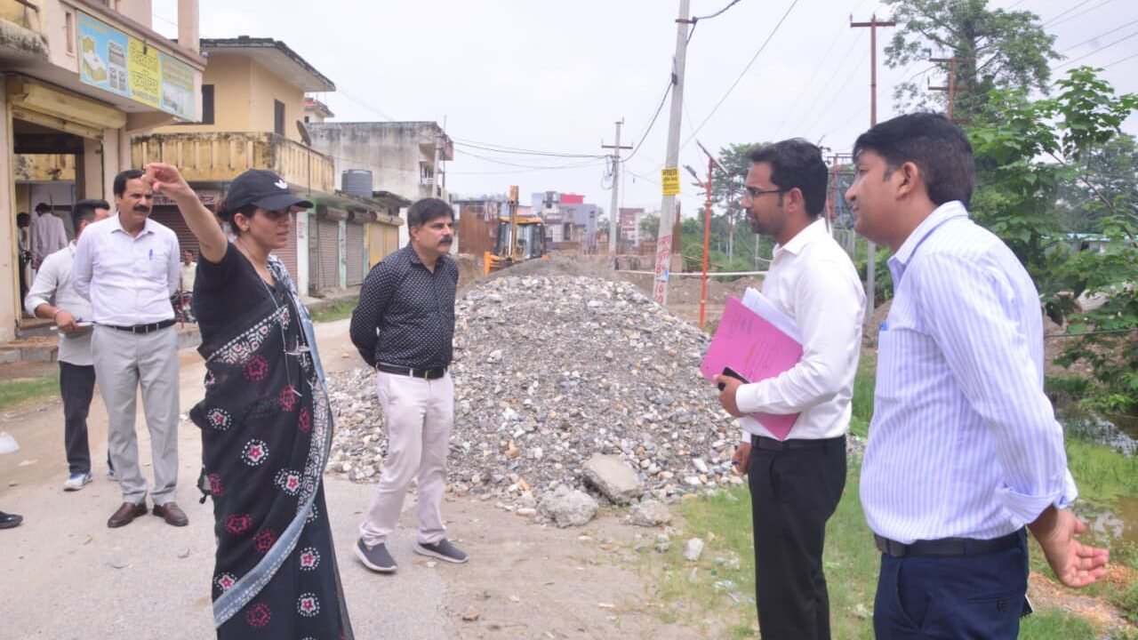 कुंभ से पहले बदल रही हरिद्वार की तस्वीर, निर्माण कार्यों में तेजी के मेलाधिकारी ने दिए निर्देश