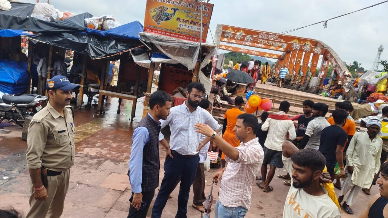 नगर आयुक्त ने रोड़ीबेलवाला और हरकी पौड़ी घाटों का किया निरीक्षण, सफाई व्यवस्था और अतिक्रमण को लेकर दिए निर्देश