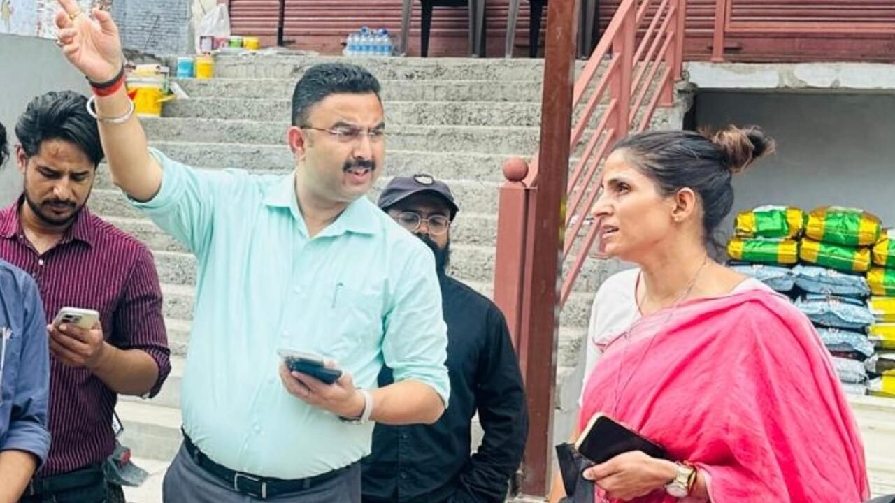 कुंभ मेला तैयारियों को लेकर मेलाधिकारी ने बैरागी कैंप, दक्षद्वीप एवं कनखल क्षेत्र का किया निरीक्षण