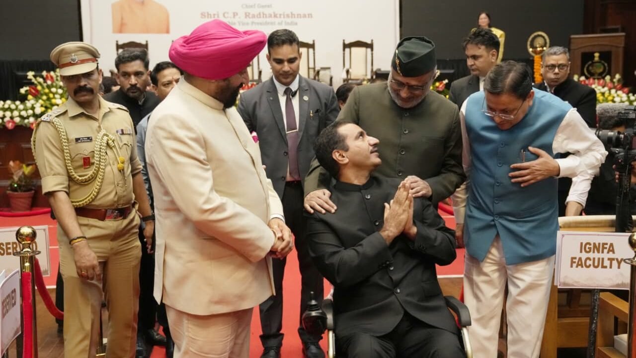 वन, वन्यजीव और समुदायों की रक्षा को अपने करियर की सफलता का पैमाना बनाएं: उपराष्ट्रपति