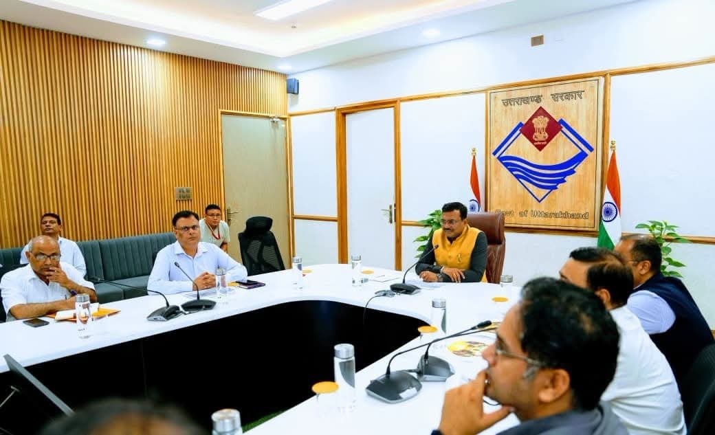 मुख्य सचिव आनन्द बर्द्धन ने कुंभ मेला-2027 के दौरान आपदा प्रबंधन एवं सुरक्षा व्यवस्थाओं की तैयारियों को लेकर सम्बन्धित विभागों एवं जिलाधिकारियों के साथ की बैठक