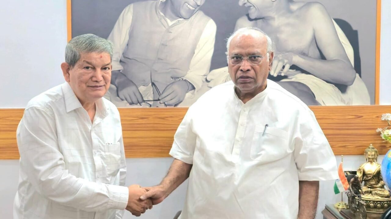 हरीश रावत के सक्रिय राजनीति से संन्यास की खबर भ्रामक, 2027 का चुनाव लड़ने के दिए संकेत