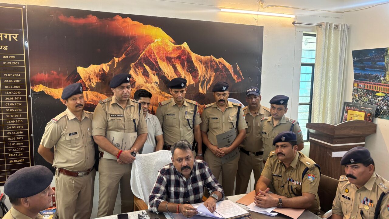 उत्तराखण्ड पुलिस मुख्यालय के साइबर क्राइम हॉटस्पॉट अभियान के तहत हरिद्वार पुलिस की बड़ी कार्रवाई